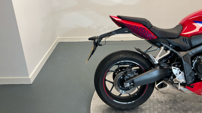 Honda CBR650R E-Clutch (24MY)